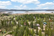 Charming 3 Bed Cabin| Lakes, Hiking, Hot Tub