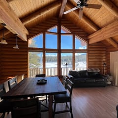 Beautiful Mountain Cabin
