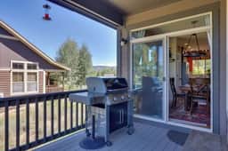 Cozy 3 Bed! Right on the Slopes! - Image 2