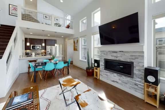 Luxury Winter Park Condo| 2 Bed/ 2 Bath - Image 1