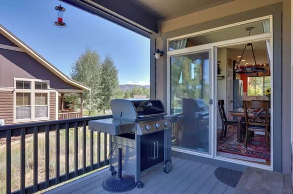 Cozy 3 Bed! Right on the Slopes! - Image 2